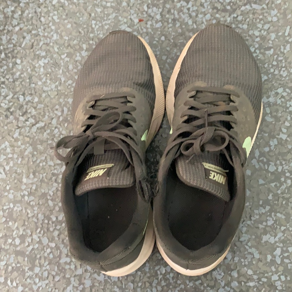 Nike downshifter 7 size 8.5/eu 40 grey/aqua